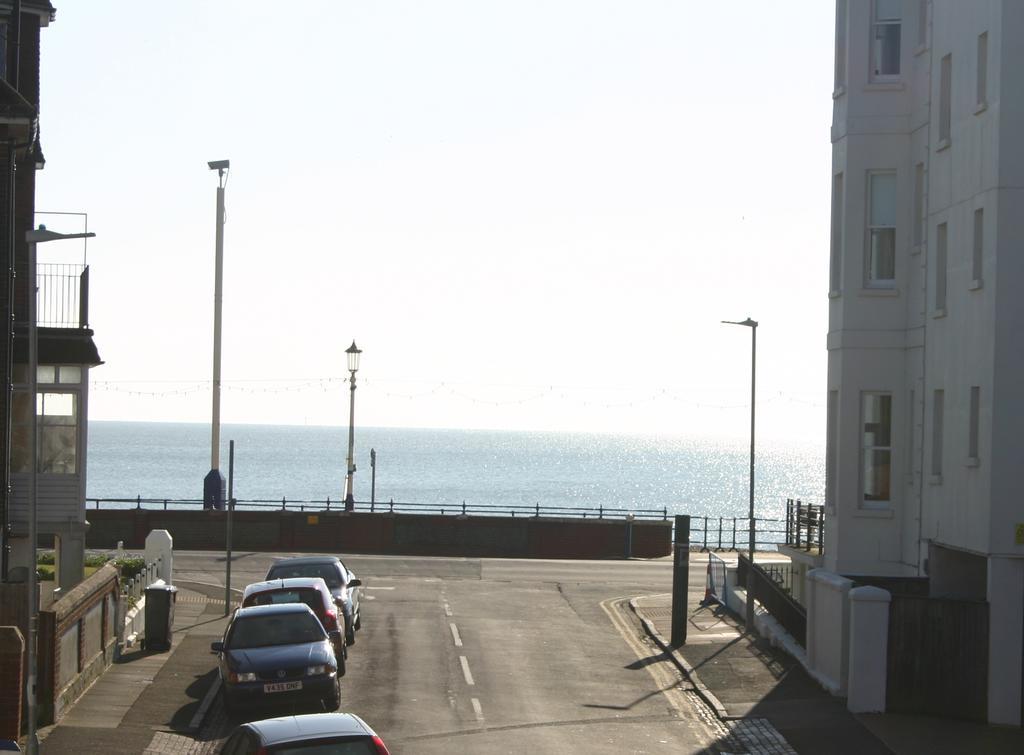Cambridge House Guest House Eastbourne Kültér fotó