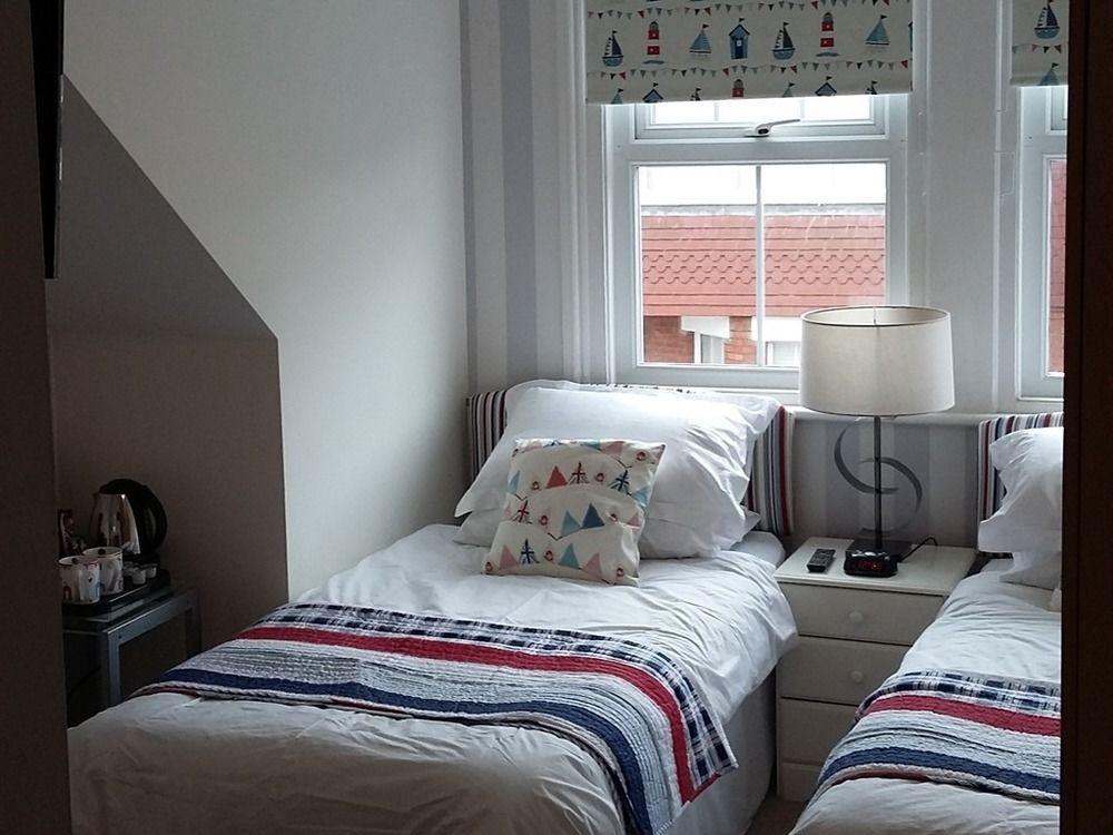 Cambridge House Guest House Eastbourne Kültér fotó