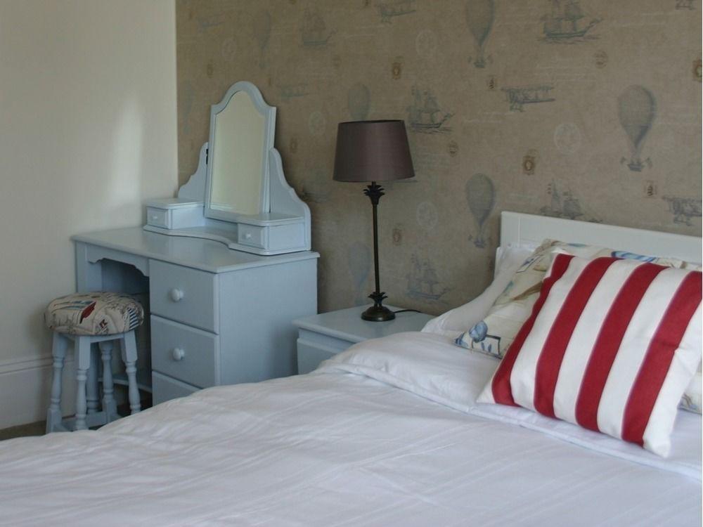 Cambridge House Guest House Eastbourne Kültér fotó